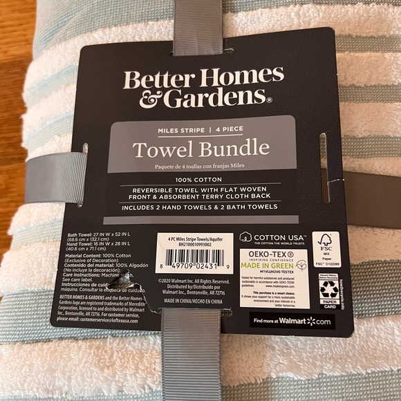 Better Homes And Gardens Aqua and White Towel Set - Picture 4 of 4